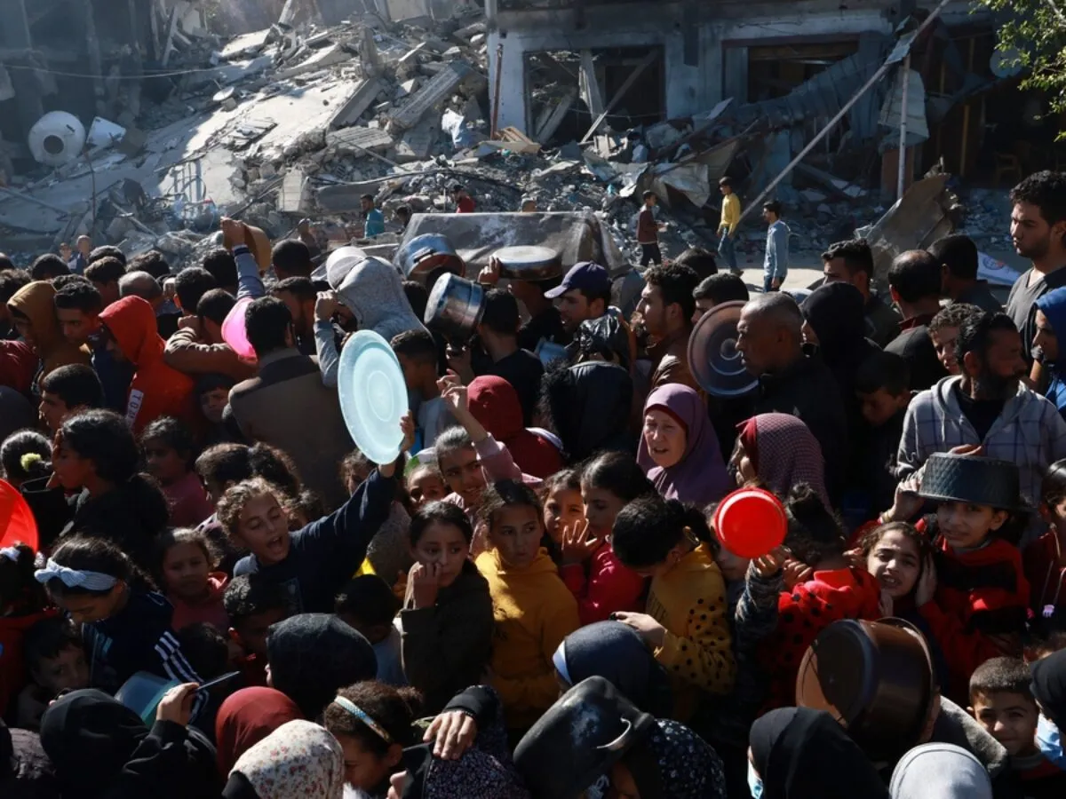 Hunger, thirst and chaos in southern Gaza as hostilities drive humanitarian aid to the brink of collapse