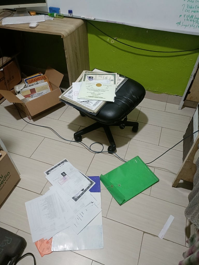 Berkas Berharga Usang